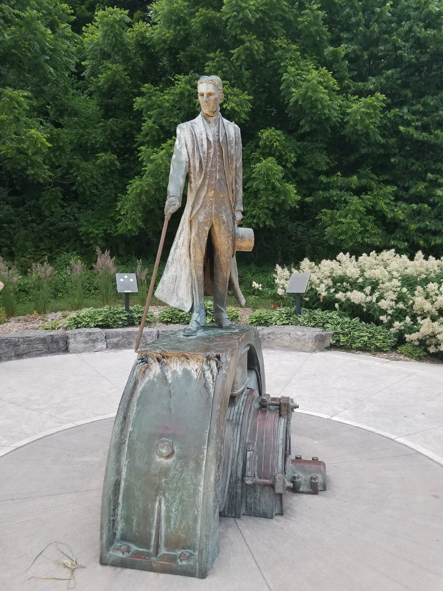 Nikola Tesla Statue Niagara Falls All You Need To Kno vrogue.co