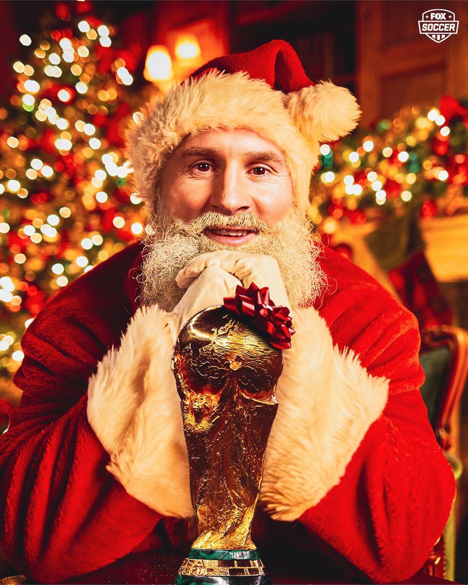 FOXSoccer's tweet photo. S̶a̶n̶t̶a̶ Messi already delivered Argentina the best Christmas present ever 🏆🎁 https://t.co/BIBIL8txuQ
