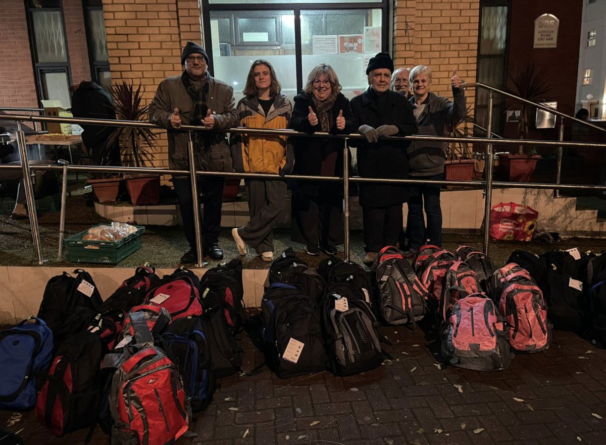 @Members of <a href="/FTiCroydon/">FTiCroydon</a> delivered donated coats and filled rucksacks for the homeless to the MAC soup kitchen this evening, and helped to hand them out.

 Everyone very grateful to receive these alongside the regular hot food and food parcels