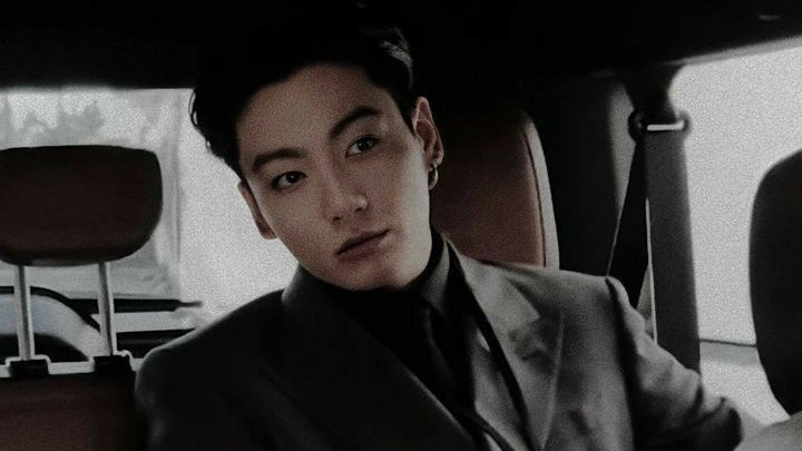 th4koo's tweet photo. Escort | #taekookau

Uno de los requisitos implícitos para ascender en la mafia es tener pareja, pero el romance es algo que un alfa como J/k aborrece, así que contrata un escort para que finja ser su novio

Sólo habrá un "pequeño" problema

—¡Yo pedí un escort omega, no un alfa! https://t.co/bGB28hKiPw