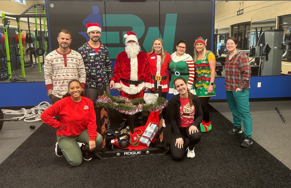 ERW_PT's tweet photo. Merry Christmas &amp; Happy Holidays from the staff at ERW! We hope you and your family enjoy this season! 😀 #ERWPT #TPSHFamily #Evans #SouthAugusta #Grovetown #HolidaySeason https://t.co/COJazGPcP3