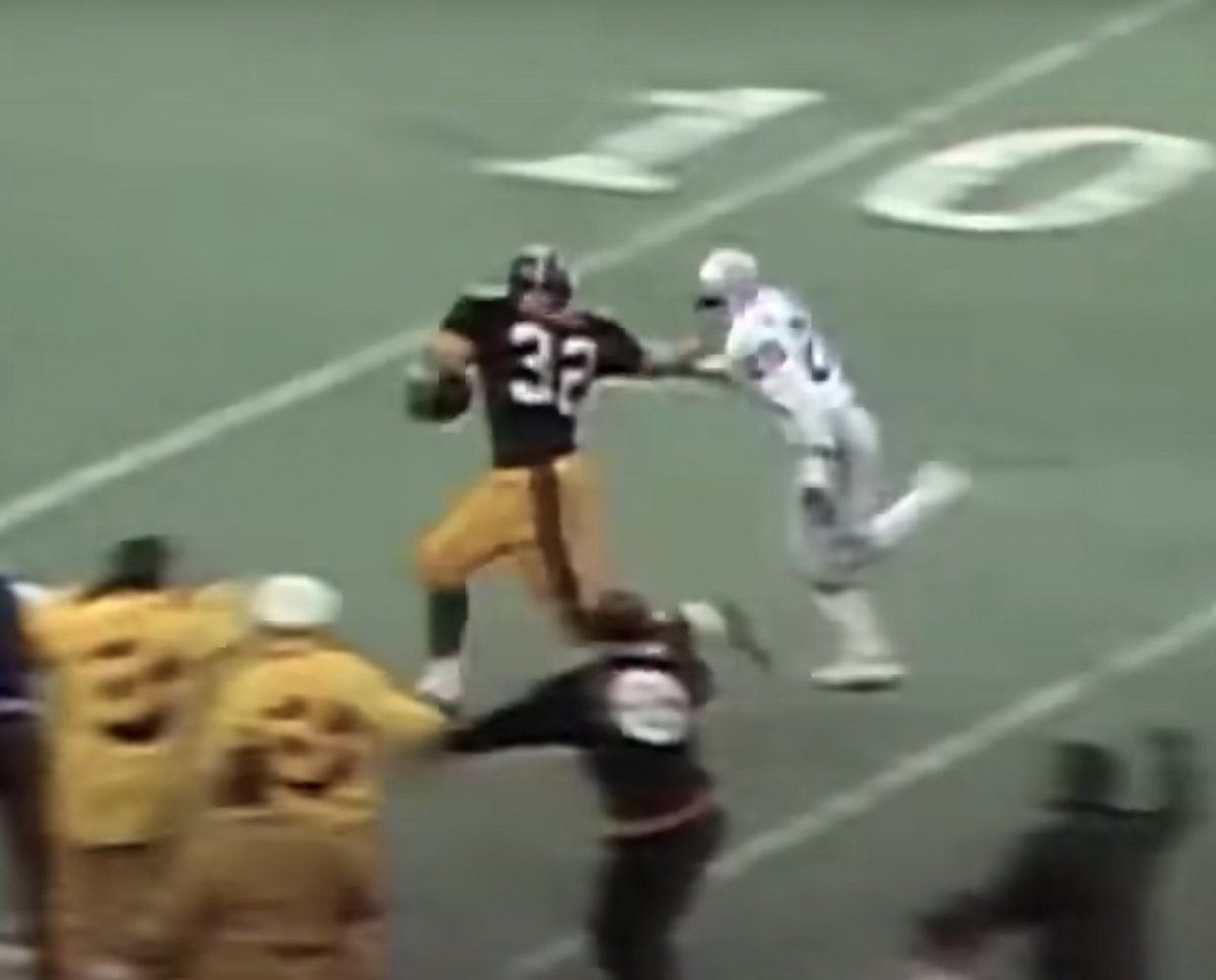 Dave Dameshek on Twitter "“…Bradshaw, out of the pocket, looking for