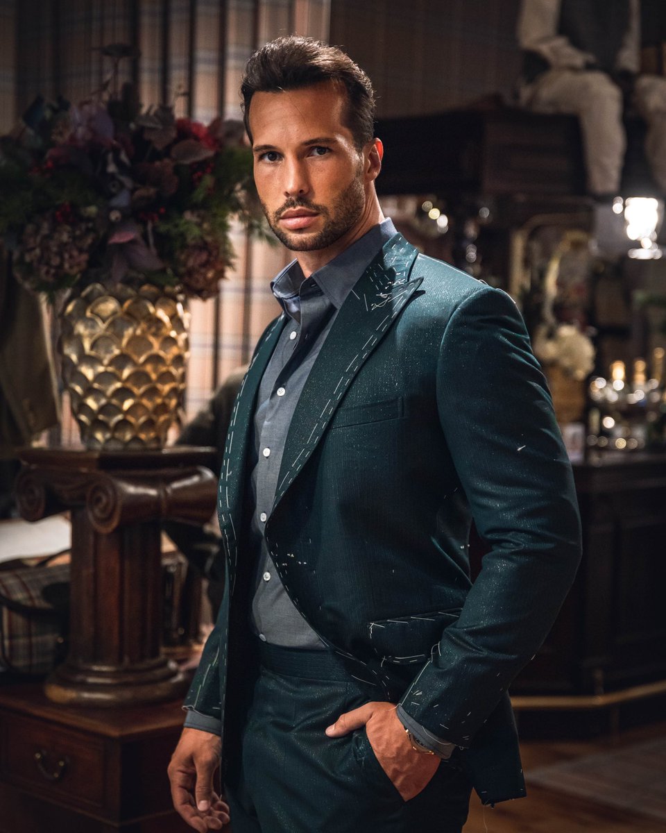 TateTheTalisman's tweet photo. This jackets fabric is encrusted and woven with crushed jade stone … enough of this fabric was made to tailor only 20 suits worldwide. 

Mine is under construction.

That’s the tweet. https://t.co/INYVf711wL