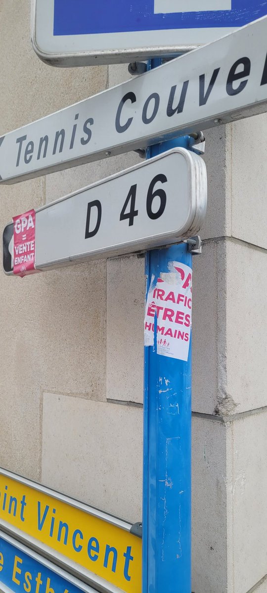 ℹ️ Dégradation ℹ️

➡️ Voilà ce que l'on peut voir dans notre joli bourg Vernadien.

🙁 Quel manque de respect pour nos habitants et nos agents.

📣 Peut importe les messages, il y a des règles.
Notre commune ne peut être le support de tous les combats, de tous les débats.