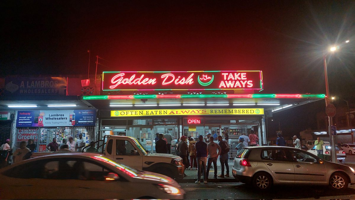djkurtbusch's tweet photo. The seal made us lis, so here we are #LateSupper @The_GoldenDish @elianncro https://t.co/EjR9CfneEd