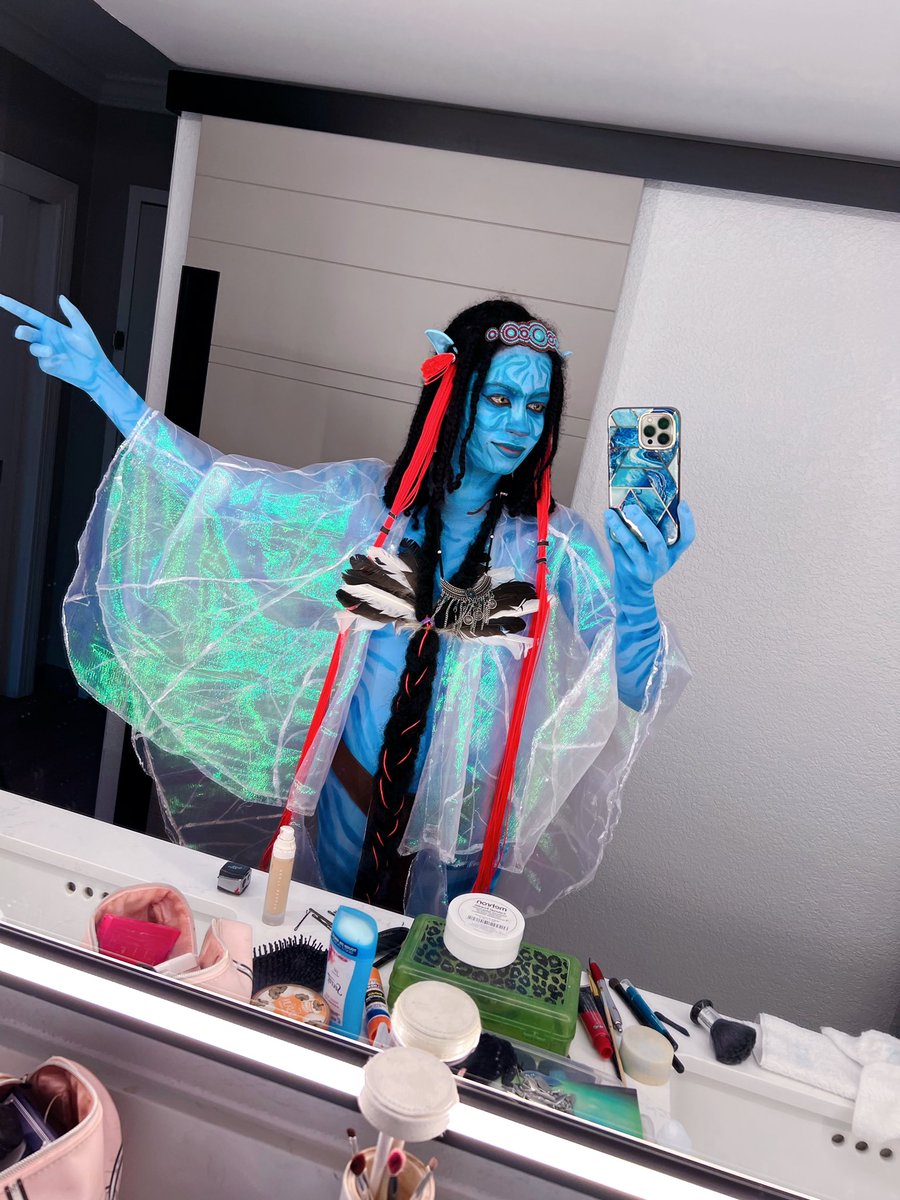 When you love Avatar so much that you become one 💙