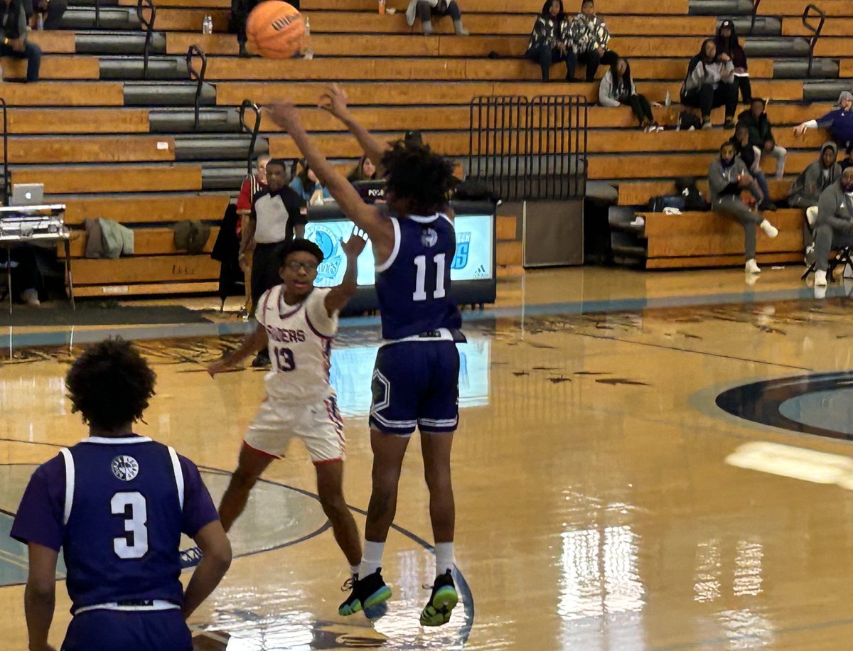 Relentless Hoops (@relentless_hoop) on Twitter photo Final:
<a href="/CHpantherBBALL/">Chapel Hill Boys Basketball</a> 86
Riverwood 70
A lot of points scored in this one, Chapel Hill was clicking throughout and put up 40+ in both halves. Very productive games from Kelvin Hunter, Oray Towns, CJ Winters, and Khirus Doucet. The Panthers have now won 5 straight.
<a href="/CoachArtis/">Mike Artis</a> Final:
<a href="/CHpantherBBALL/">Chapel Hill Boys Basketball</a> 86
Riverwood 70
A lot of points scored in this one, Chapel Hill was clicking throughout and put up 40+ in both halves. Very productive games from Kelvin Hunter, Oray Towns, CJ Winters, and Khirus Doucet. The Panthers have now won 5 straight.
<a href="/CoachArtis/">Mike Artis</a>
