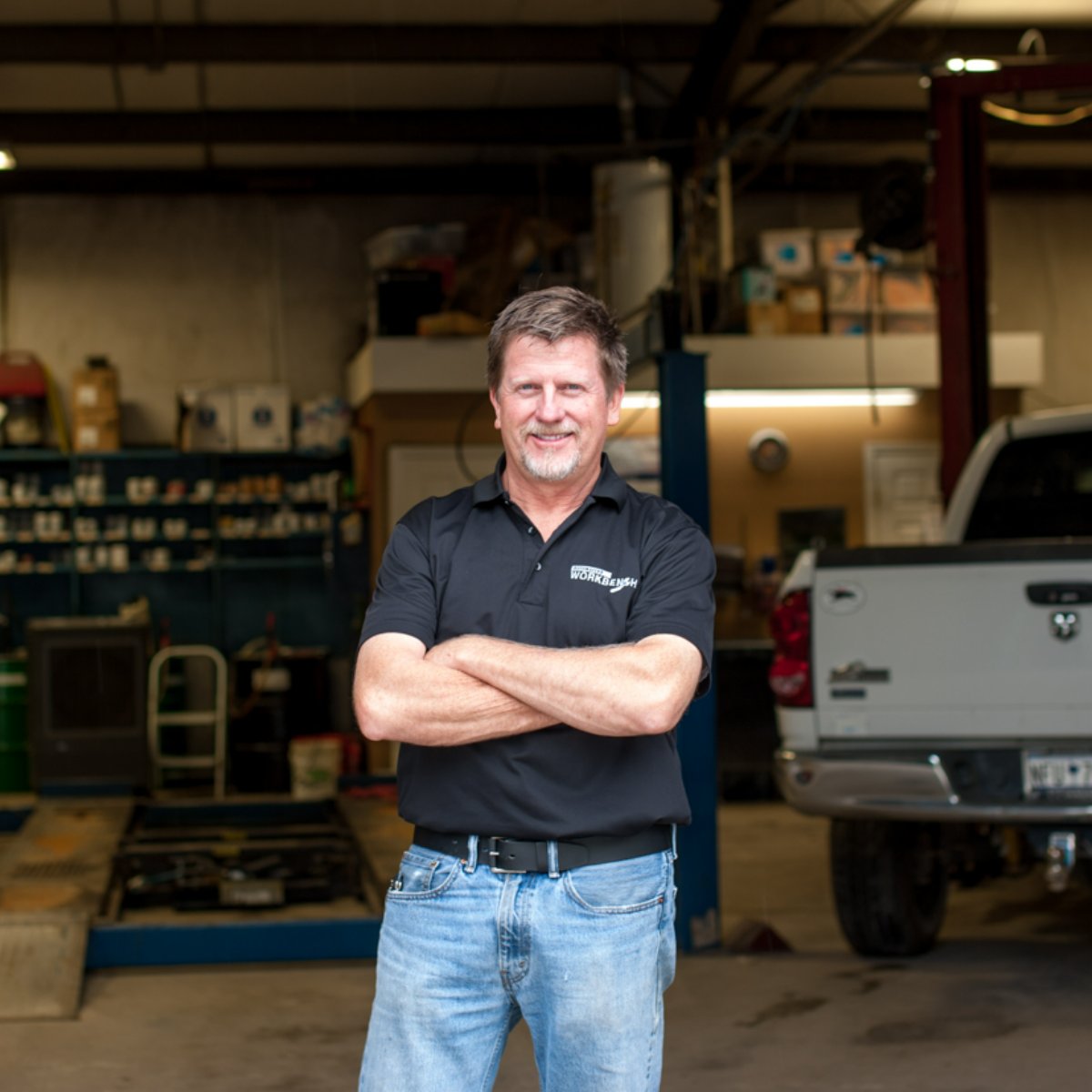 awbench's tweet image. The team at Automotive Workbench is wishing you a holly jolly holiday and a very merry Christmas.