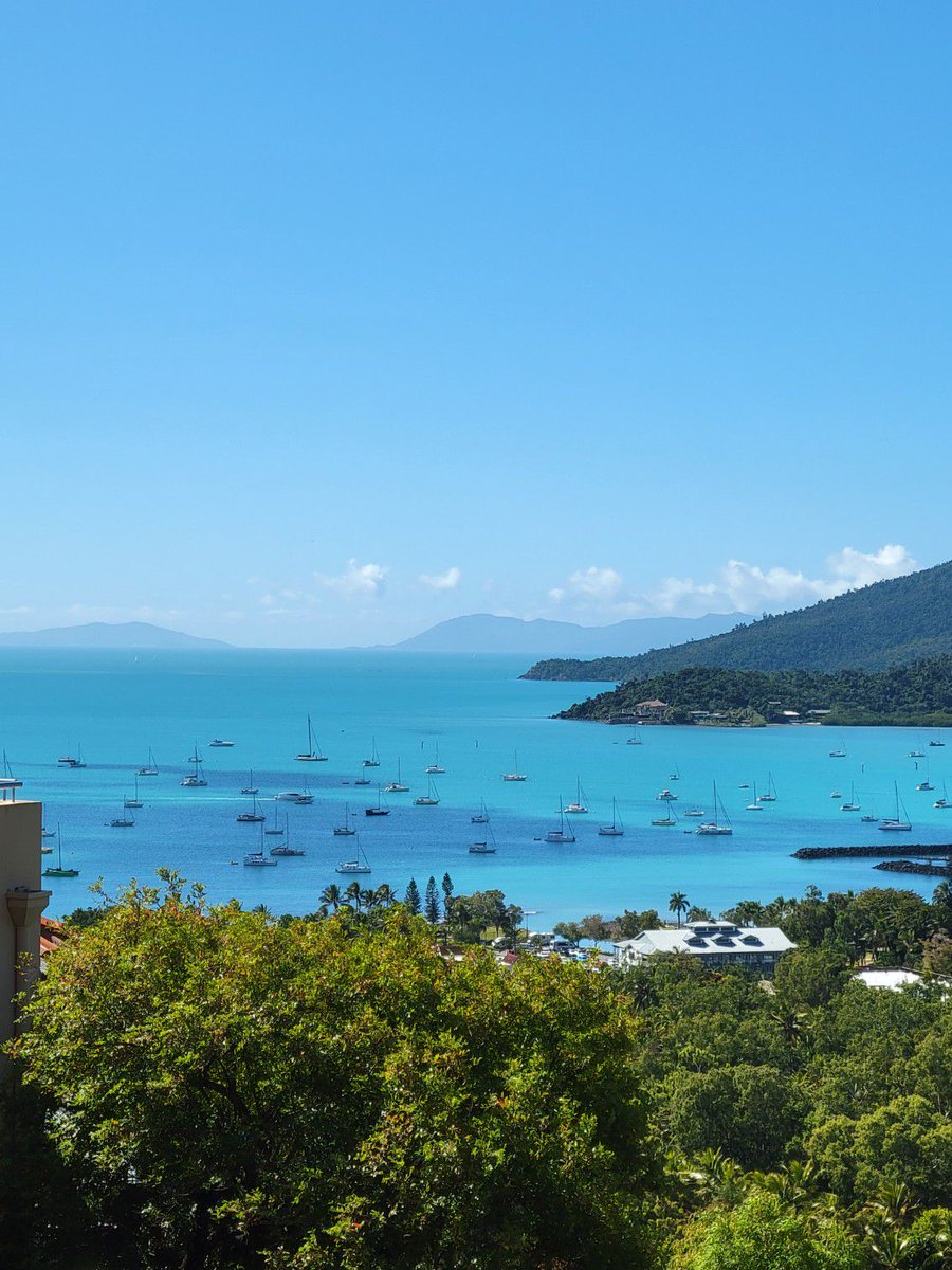 ZdenoZ's tweet photo. Summer trip to Australia - first trip in 3 years #giveaway #IntelEvo #IntelArc @intelcanada @itbigben https://t.co/BDOuZPUqdy