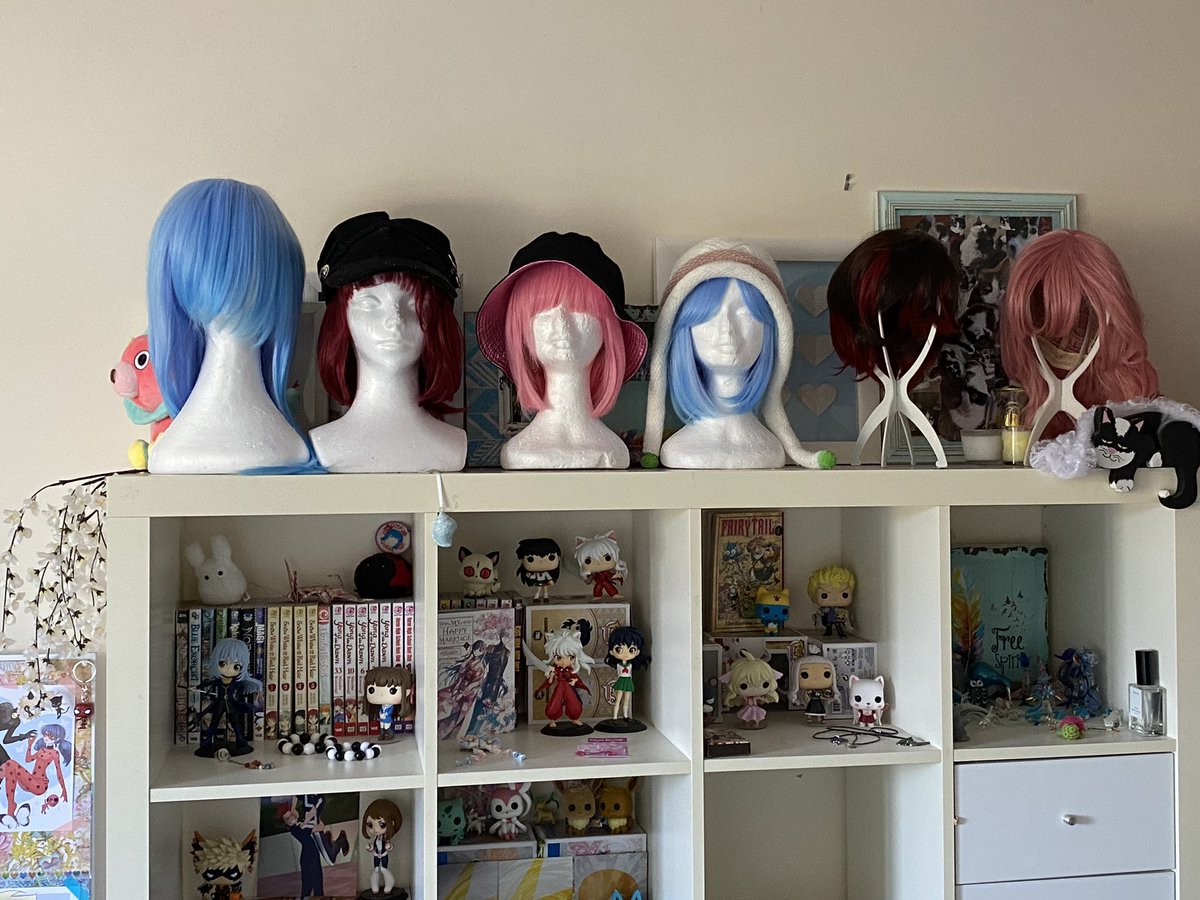 LittleSakuraSt1's tweet photo. Displaying some of my wigs. https://t.co/XsTtuQnFSl