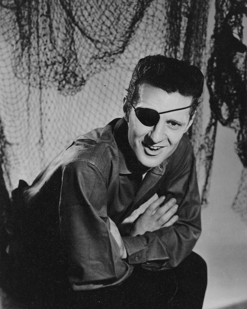RockMusicAssoc's tweet photo. Happy birthday to the late, great Johnny Kidd, born Frederick Albert Heath 12/23/1935, best known for his hit “Shakin’ All Over” with Johnny Kidd & The Pirates. #JohnnyKidd #RockHonorRoll https://t.co/wWM5Sv1asL