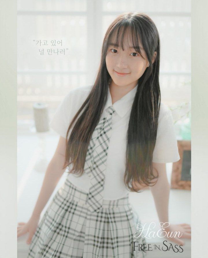 LillxKitty's tweet photo. All girls with name Haeun, cute and beautiful 🤍😭
#Lapillus #라필루스 #Haeun #ARTBEAT #아트비트 #FreeInSass
@Lapillus_twt @ARTBEAT_gg @FreeInSass_AMX https://t.co/up9O7XFxbY