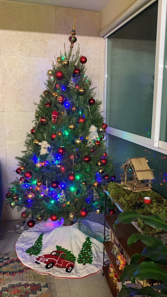 #koggieenconvoy #ConvoyTop100 mi programa que hace filosofía hasta de las pasas. Lo mejor de este año <a href="/LourdesValTo/">Lourdes Valencia</a> <a href="/Koggi/">Koggi</a>