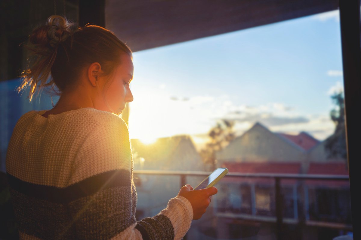 Sometimes it helps to know that someone is listening 💙💙
Lifeline South Coast exists so that no person has to face their darkest moments alone. If you are experiencing a personal crisis or feel overwhelmed, Lifeline is available 24/7 call 13 11 14.