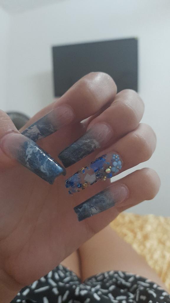 PrincessGC3's tweet photo. @yoonmyloveee Mira las mías https://t.co/nGwSLyEfjh