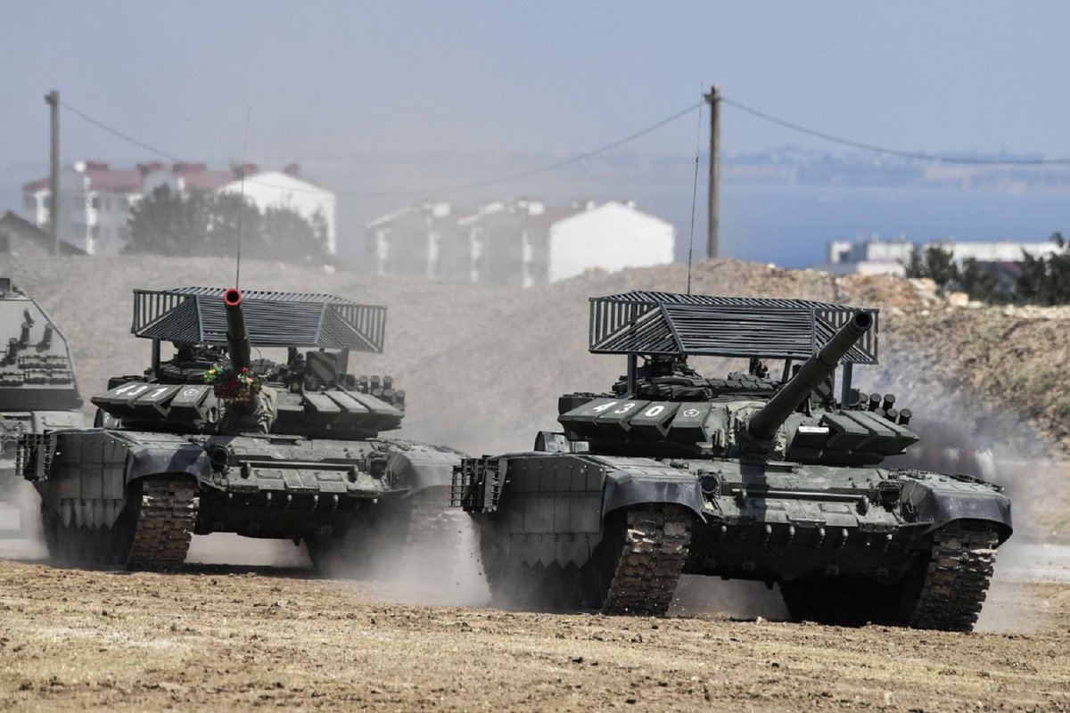 citizen_ha's tweet photo. @noclador Does this mean that Russian tank #CopeCages work, but only against friendly fire from fellow Russian forces? https://t.co/VxaJnHCzTc