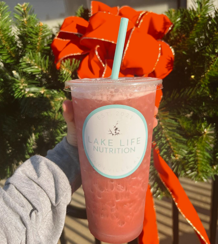 GregARealtor's tweet photo. Busy running errands and want to stay hydrated? Make Lake Life Nutrition your first stop before taking on a day of responsibilities! 🍂
📷| @lakelifenutrition21
#nutrition #lakelife #lakemartin #healthyyou #proteinshake #loadedtea #lakelifenutrition #lakemartin https://t.co/InjPRnCWnS