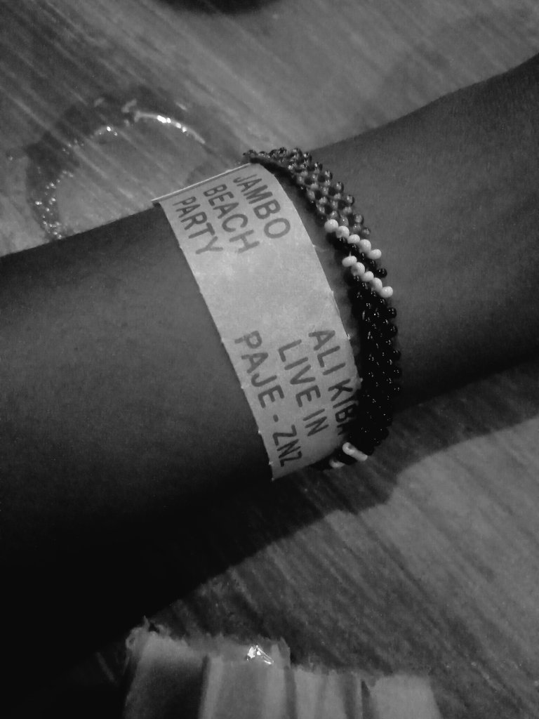 Honester_Kasilo's tweet image. Funga mwaka na King @OfficialAliKiba 🔥

#TemporaryPost