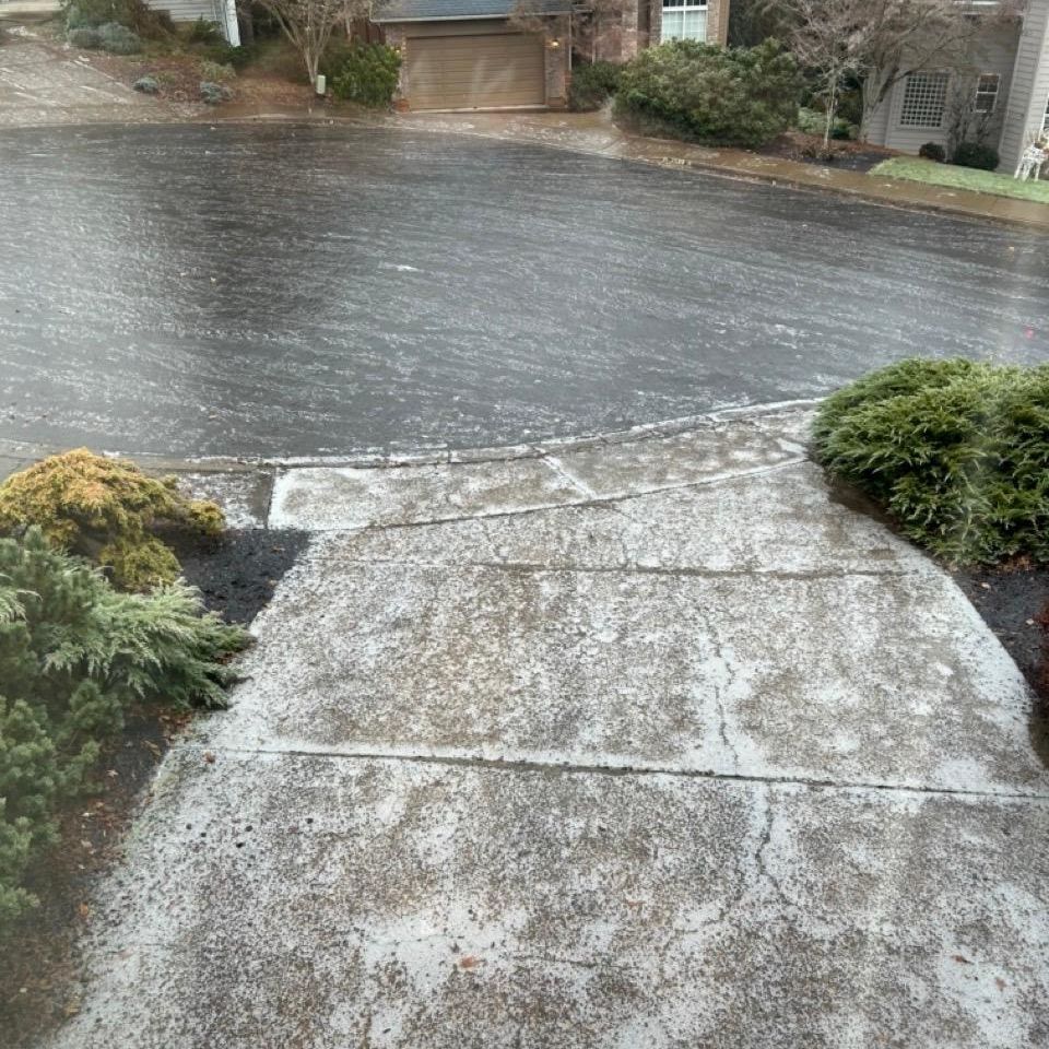 AnjunaSportsAcu's tweet photo. Ice Storm Cancelations--Yikes! 🥶 ❄️
Check out the post for rescheduling opportunities 👀
https://t.co/vmkZmlU35z https://t.co/LdxpvvyQ4c