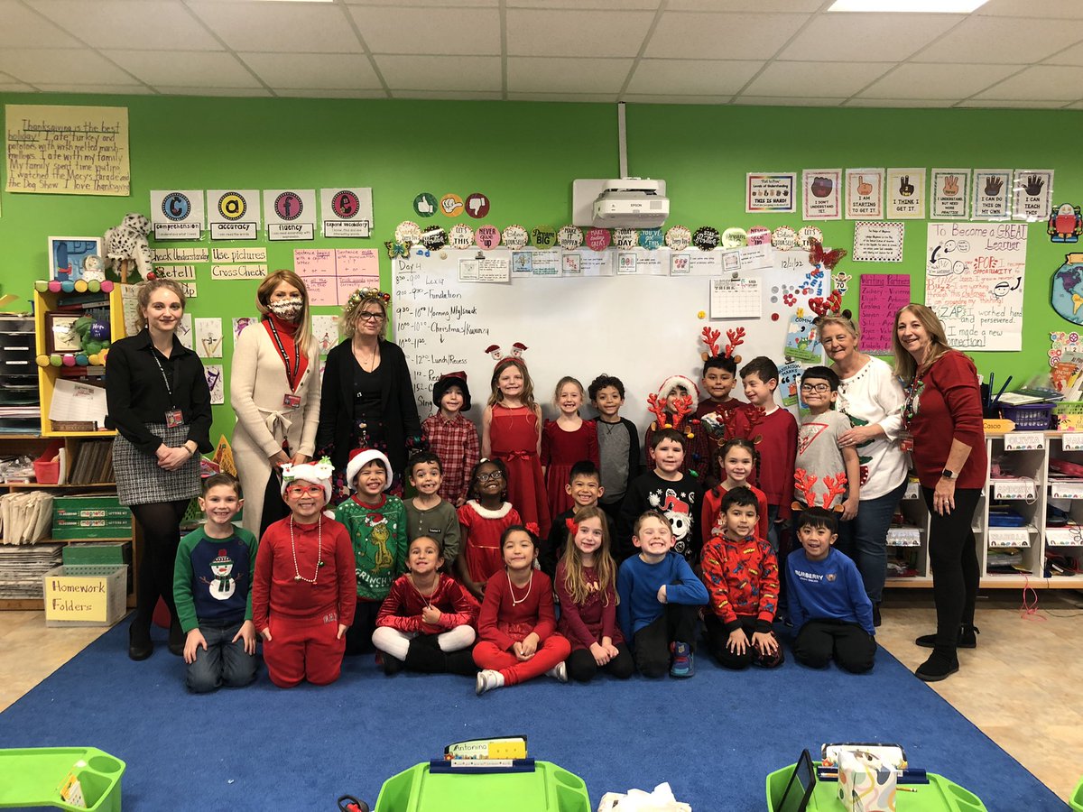 Thank you Hampton PTA for the delicious pizza <a href="/Hampton_Street/">Hampton Street</a> <a href="/hampton_pta/">Hampton Street PTA Mineola</a> <a href="/Mrs_Vento/">Jillian Vento</a>