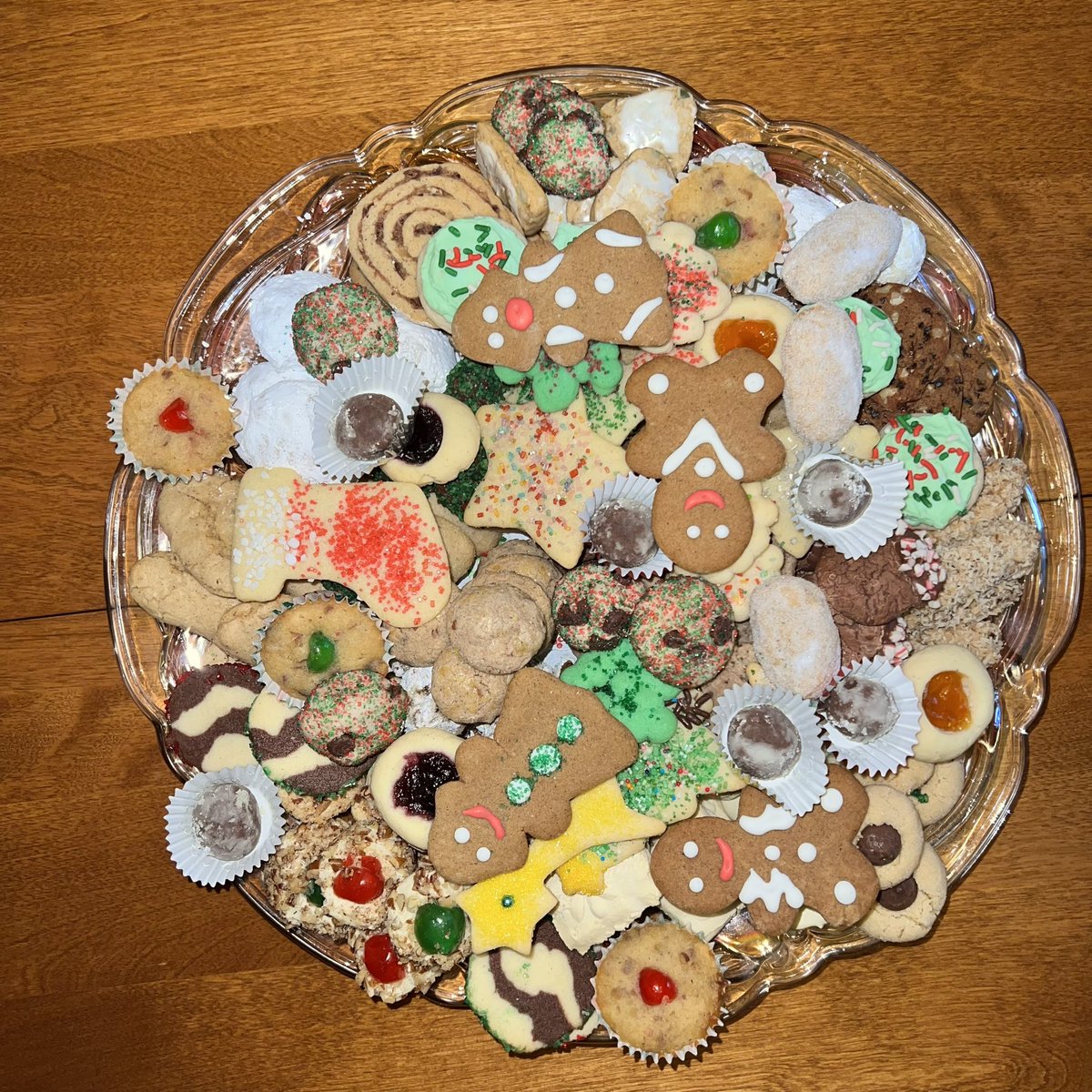 David Karp (@drdavidkarp) on Twitter photo Another banner year for <a href="/corinnekarp/">Corinne Karp</a> Christmas cookies. 29 varieties, mainly family recipes; 248 dozen. Waiting for our guests! Another banner year for <a href="/corinnekarp/">Corinne Karp</a> Christmas cookies. 29 varieties, mainly family recipes; 248 dozen. Waiting for our guests!