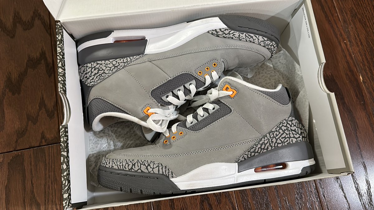 FREE SHOES?? 

•Tag someone you that would rock these!! 
• RT 🔁

SIZE 10 

Must be following <a href="/natureboichuck/">NATURE.🌴</a> 

At 100 RTs I’ll pick ASAP 🫡🔥🥃