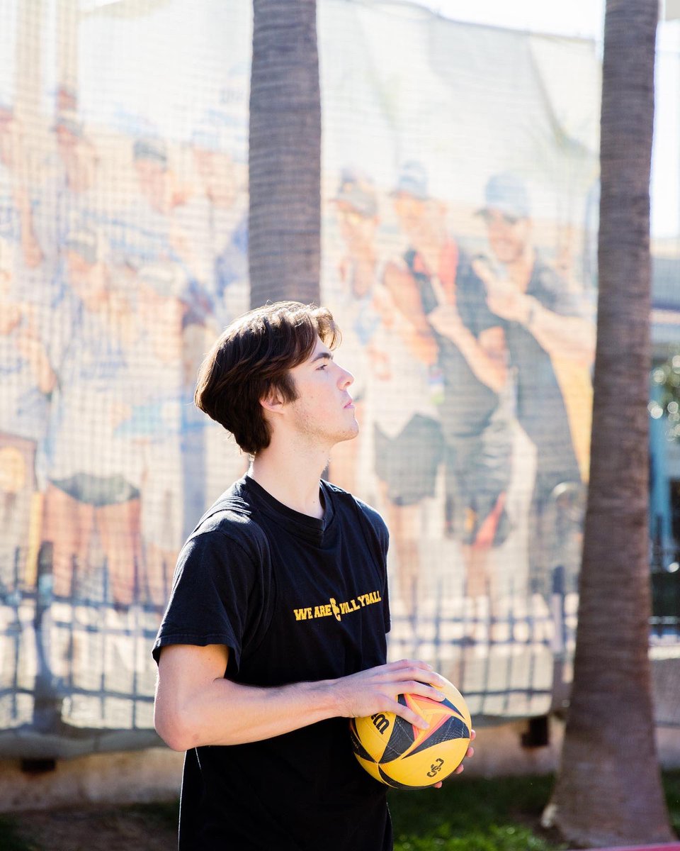 USC Men's Volleyball on Twitter "When everyone’s talking about ️ and you cannot relate ☀️🌴"