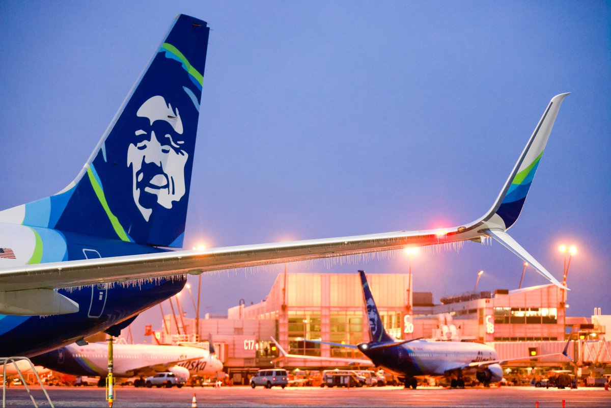 Alaska Airlines tweet media