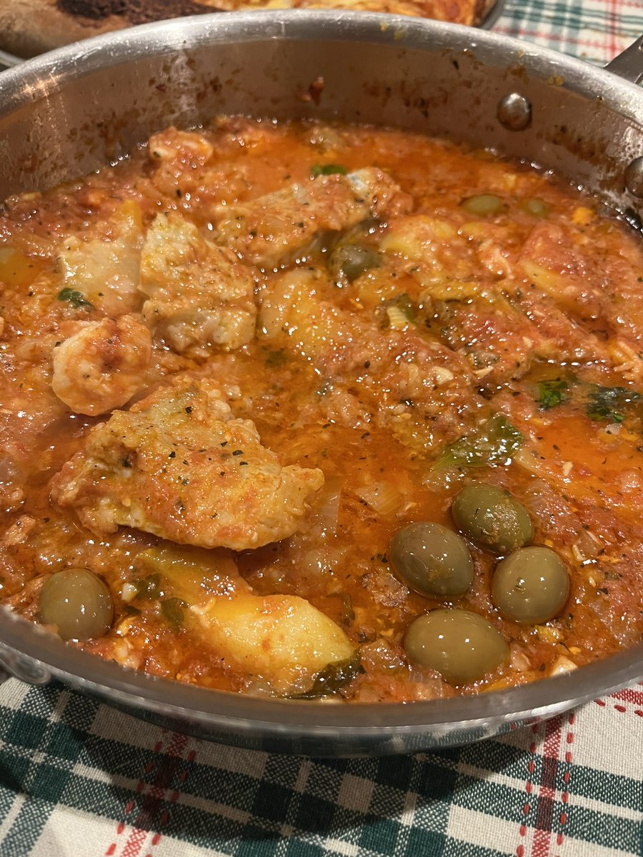 BoomerWBZTV's tweet photo. @ericfisher Bacala night…#SaltCod #BeingItalian #BuonNatale https://t.co/BbAv4XSK7N