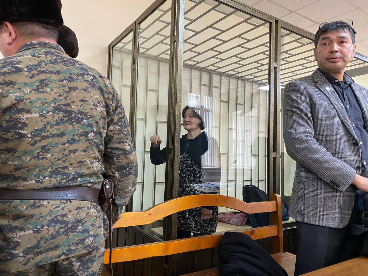 Кемпир-Абадское дело: Джурабаева не смогла выйти из камеры из-за слабости и высокой температуры
bit.ly/3jpHnb9