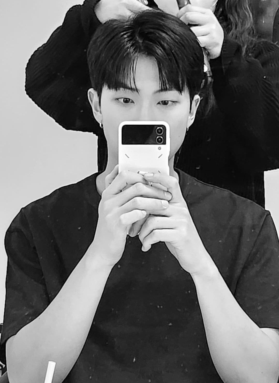 Namjoon  Kim namjoon, Namjoon, Mirror selfie