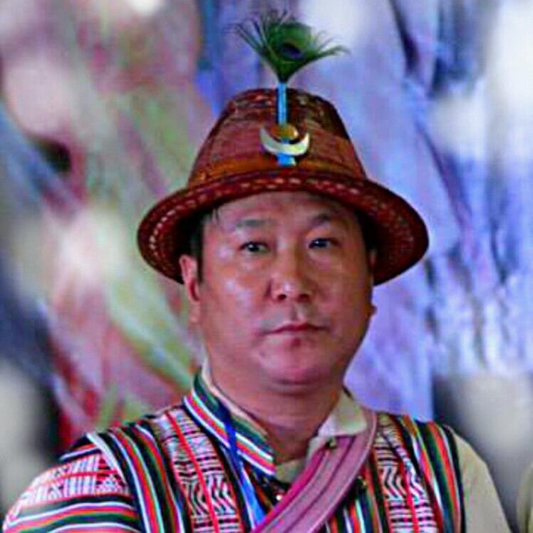 twangdilepcha's tweet photo. Wish you all a Happy Losoong Namsoong 2022. Aachuley🙏 https://t.co/QZ9lR13y2b