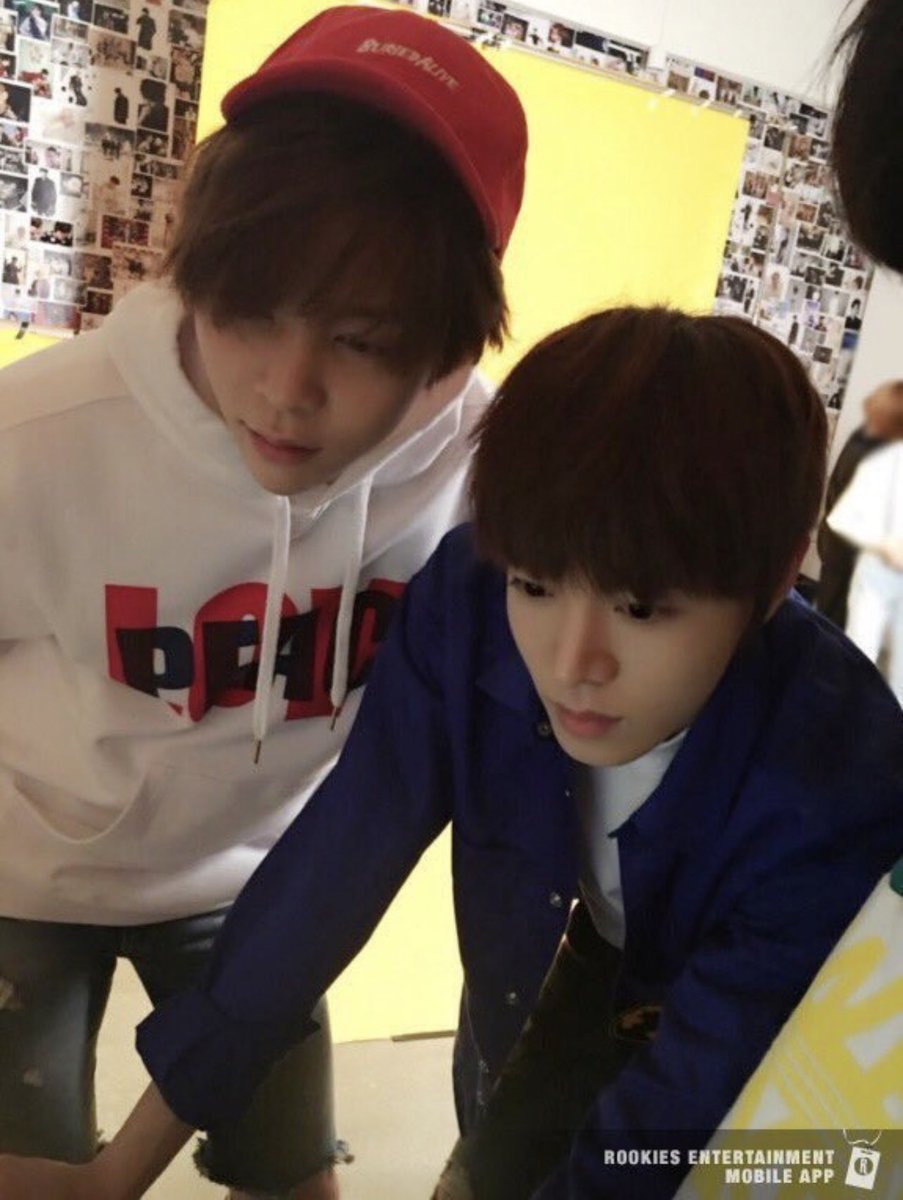 JOHNYUZIP's tweet photo. #9YearsWithYuta #9YearsWithJohnny https://t.co/EZIJe2mopy