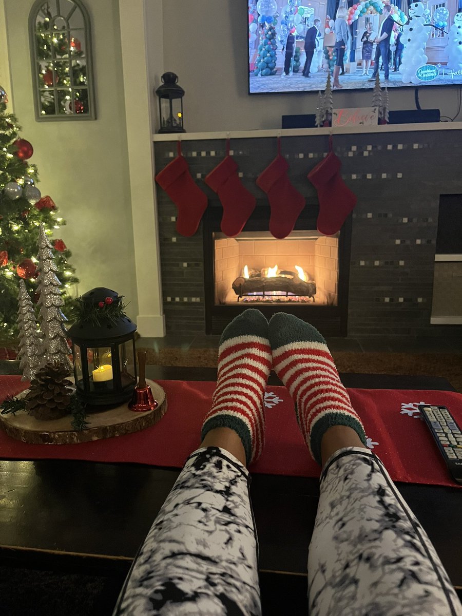 yo_landa's tweet photo. My assortment of Christmas socks 😬🎄🧦🧦 #MerryChristmas https://t.co/REYOjCauaY