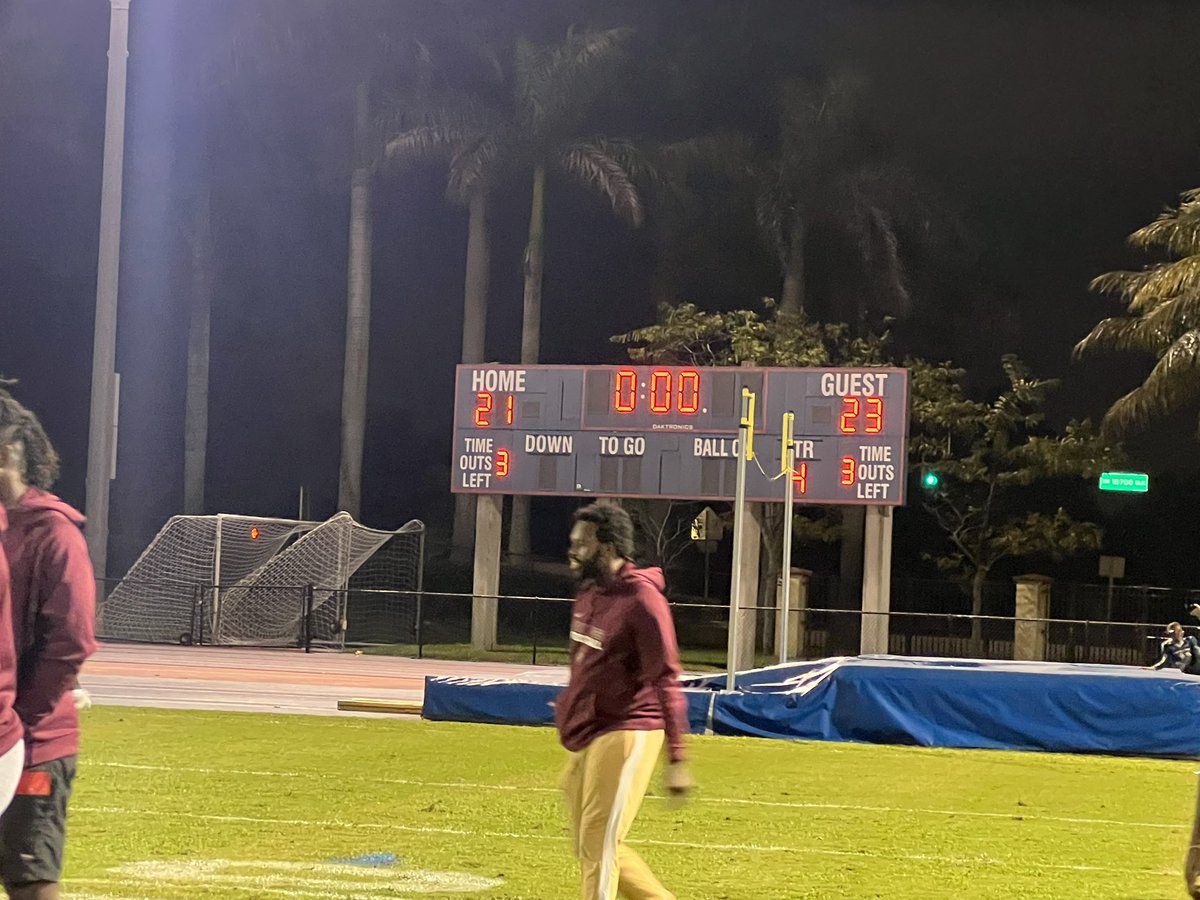 KropFBTwitr's tweet photo. #DadeMade with a thrilling 23-21 win in the #DadevsBroward All Star โญ๏ธ game! Major shoutout to our #Lightning players for representing the program well! @BehumbleZb @pascalj_ @Nicolas35147369 @JamariCooley1 @Elijah_goated @TheCribSouthFLA @larryblustein @fanit_now @Andrew_Ivins https://t.co/A8AEm7Rkq0