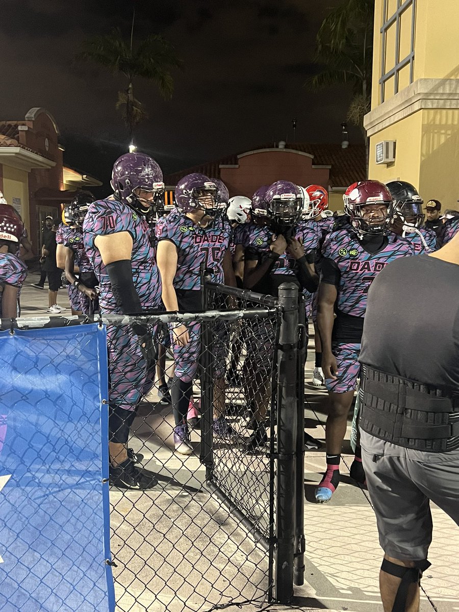 KropFBTwitr's tweet photo. #DadeMade with a thrilling 23-21 win in the #DadevsBroward All Star โญ๏ธ game! Major shoutout to our #Lightning players for representing the program well! @BehumbleZb @pascalj_ @Nicolas35147369 @JamariCooley1 @Elijah_goated @TheCribSouthFLA @larryblustein @fanit_now @Andrew_Ivins https://t.co/A8AEm7Rkq0