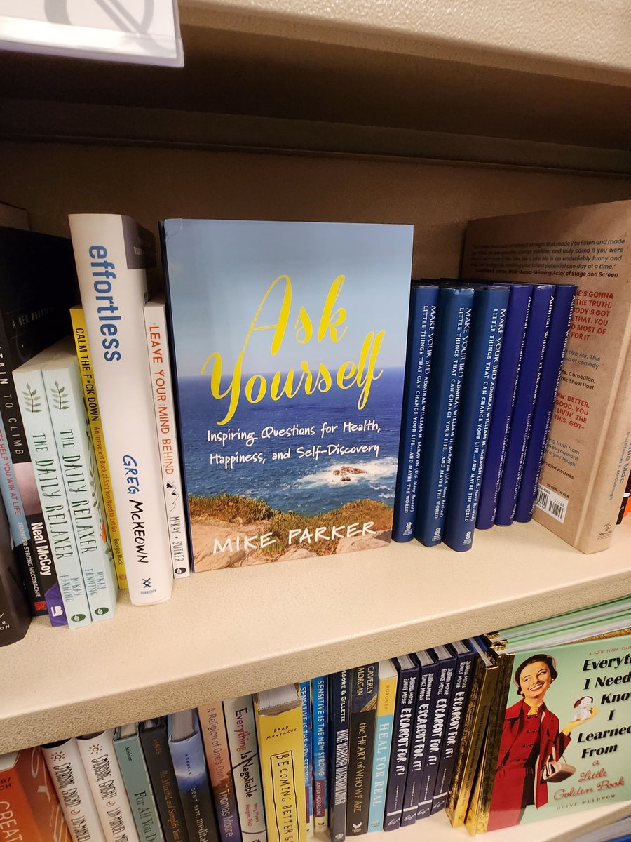askyourselfbook's tweet photo. Was at the mall &amp; stopped in Barnes &amp; Noble &amp; they are down to only 2 books left on their self.  Don't miss out on this great gift of Inspiration, Health, Happiness &amp; Self-Discovery!!!  Such a useful tool as we go through this holiday season. 
Get yours before they are sold out! https://t.co/f4nwGt3xuJ