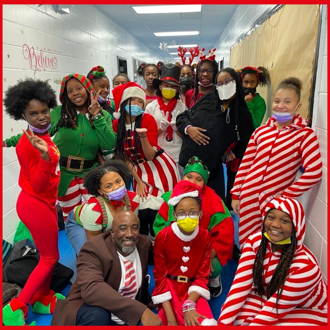 Campa_Charter's tweet photo. On the third day of spirit week, Whimsical Wednesday was all about dressing like a candy cane, elf, reindeer, and Mr. or Mrs. Clause. It's the swag for us!😺
-
-
-
-
#campacharter #socialemotionallearning #selfawareness #personalawareness https://t.co/rJNzvfv5Z0