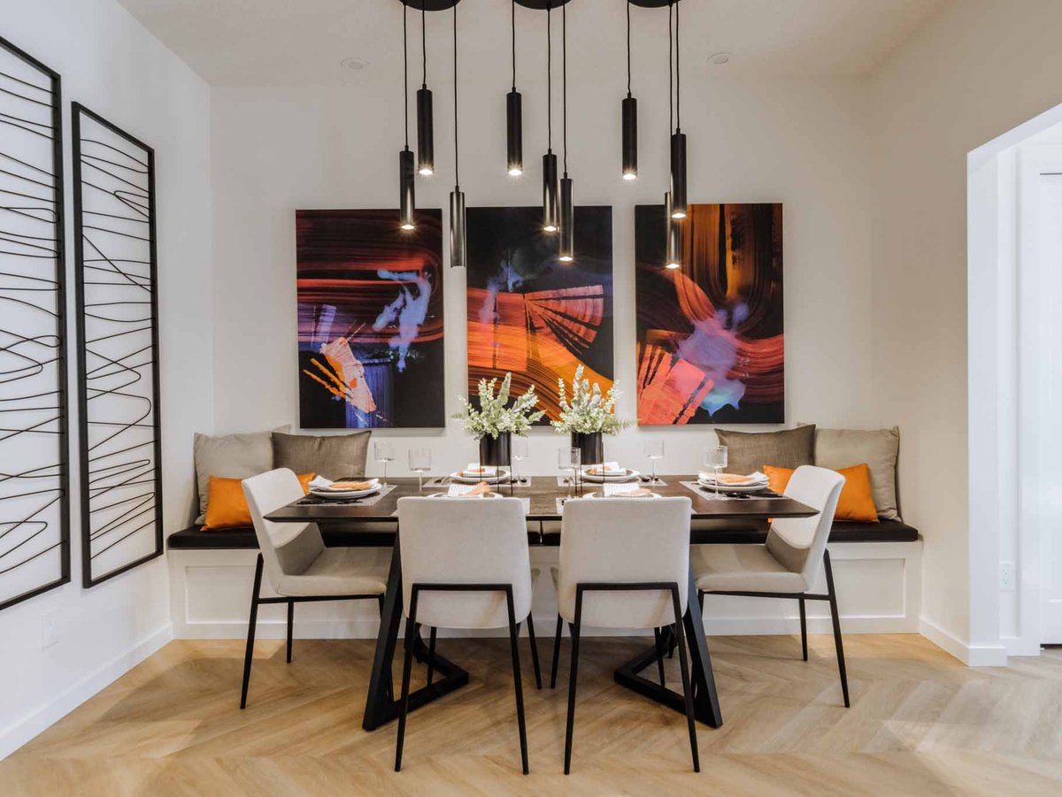 The Athena is made for entertaining! You can personalize your new home with a built-in banquet to maximize your dining space.

Check out the rest of this model: bedrockhomes.ca/models/groups/…