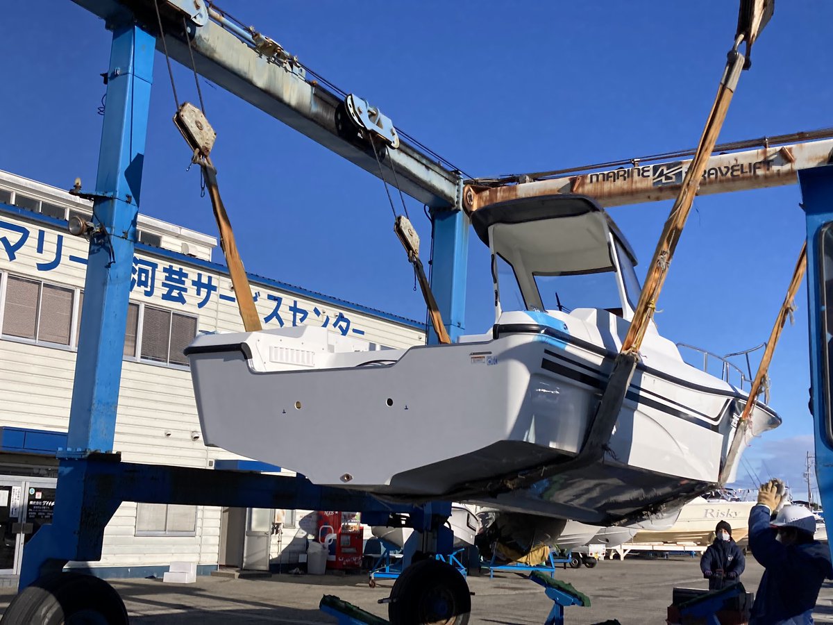daiichimarine's tweet photo. 新艇FAST26が入荷いたしましたー!
マリーナ展示場に並べましたので
ぜひぜひご来場お待ちしております!!
マリーナ河芸保管頂ける最優先させていただきます!
#NEW
#FAST26
#新品
#入荷
#展示会 https://t.co/rSoQB3EhoY