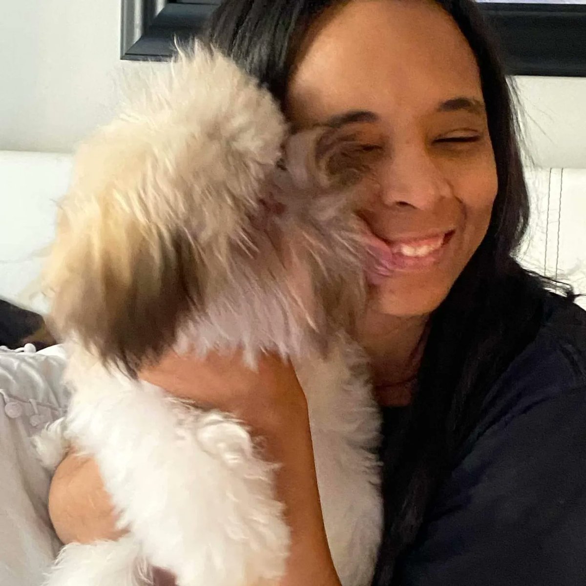 CrichyDC's tweet photo. Hello everyone I am tweeting on behalf of my sister, the owner of this account. I'm saddened to say that she has passed away and instructed me to let her friends and family know on her social media's. Check on your friends and family, mental health matters. I love you big sis. https://t.co/nybcCFXNrZ