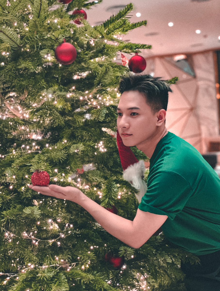 Chúc mọi người giáng sinh an lành nhé ! 🎄🎄🎄🎄