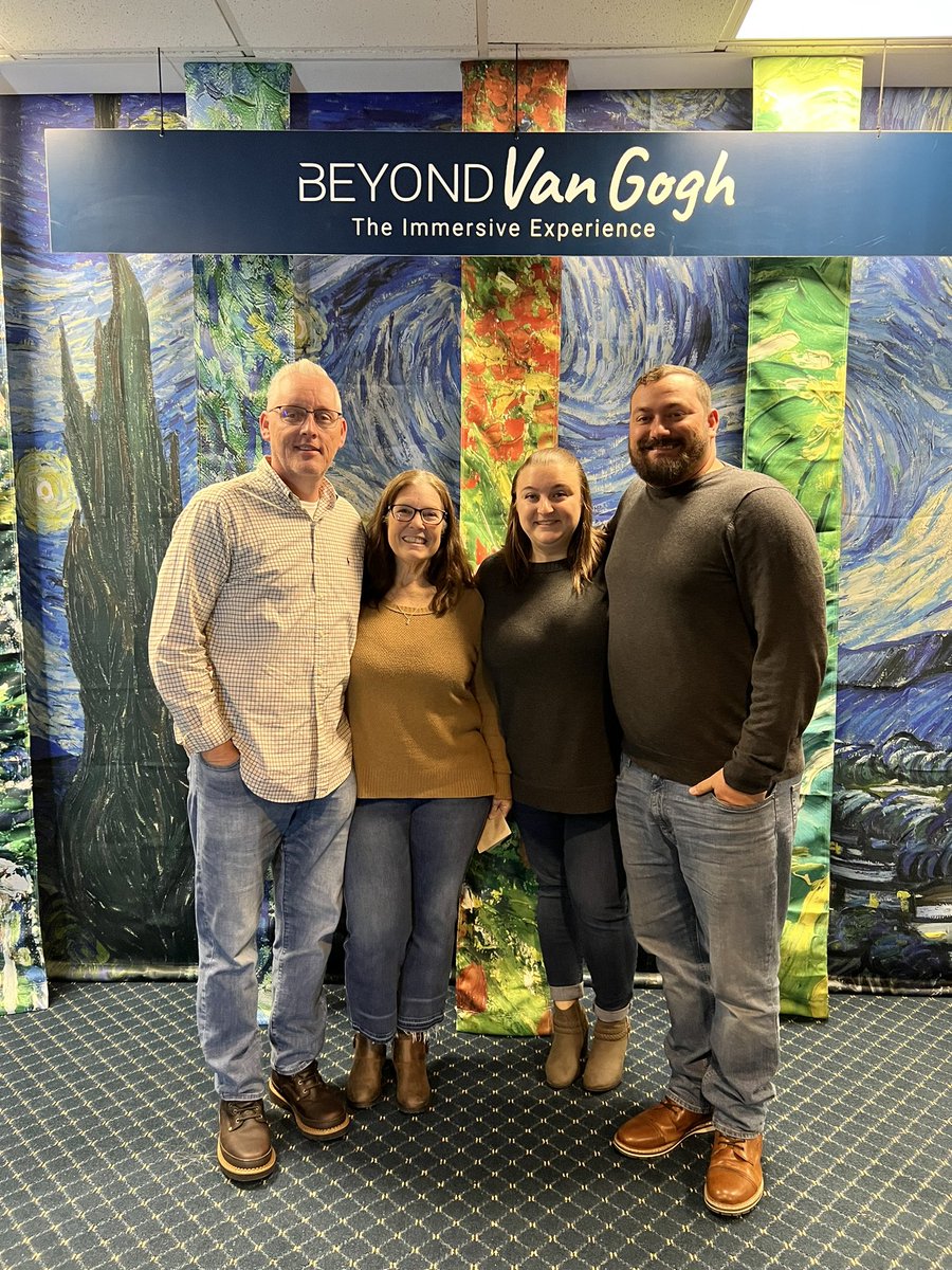 TubsWife's tweet photo. Great night at #BeyondVanGogh last night with @boldliberty and Kaetlyn. @PastorTub and I had a fantastic time ! #Jacksonville #FramilyTime #DowntownJacksonville #904Life https://t.co/PcvIAe26q0