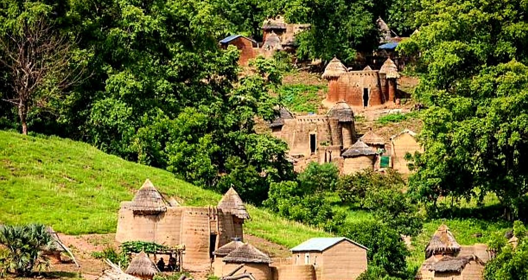 StudioAfrika's tweet image. #EarthCastles exists, north-Eastern parts of Togo
First seen @AfricaFactsZone