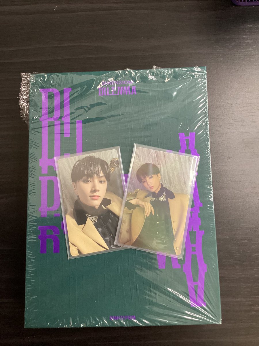 abcsshgdm's tweet photo. hiii guys, dahil Christmas na, these babies will be the perfect gift for yourself hahahahaha. interest check lng munaaaa before i post the prices. 😌🥹☺️ #jungwon #heeseung #jay #jake #sunghoon #sunoo #niki #enhypen #photocards https://t.co/2axkrXyvUG