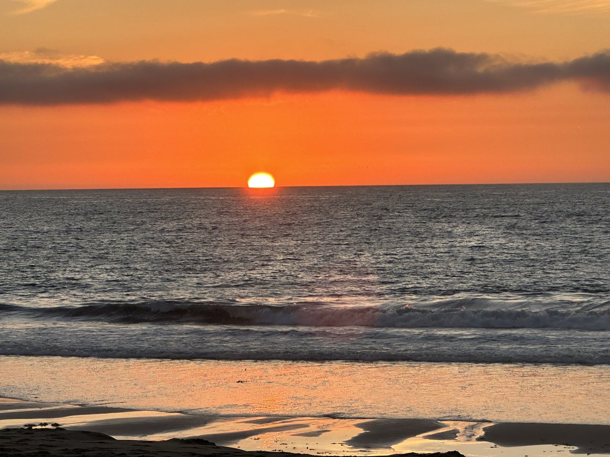 CoGlave's tweet photo. Warm thoughts to y’all https://t.co/fIcGkgl3qP