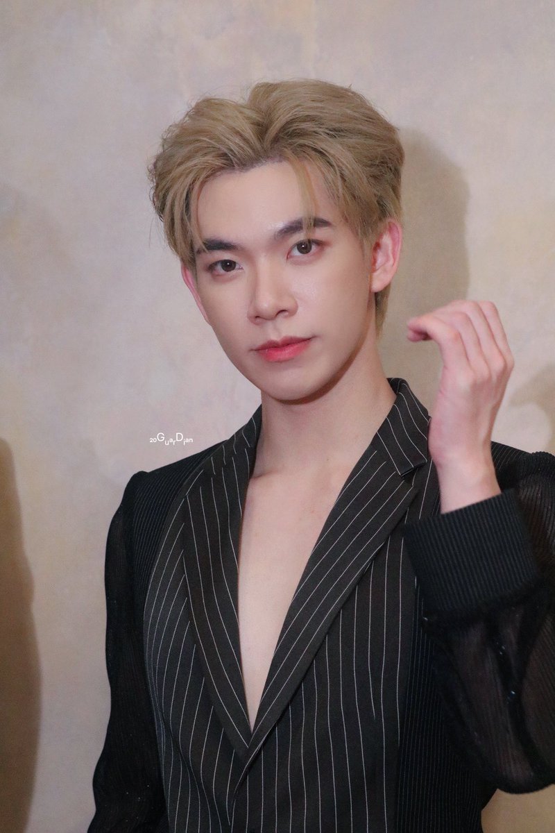พี่หมอกับผมสีนี้ คือมันบั๊บบบ 🥹🖤 

<a href="/Dong_blueblood/">Dong_blueblood</a> #Dong_blueblood #CinderellaBoysรักร้ายนายเที่ยงคืน