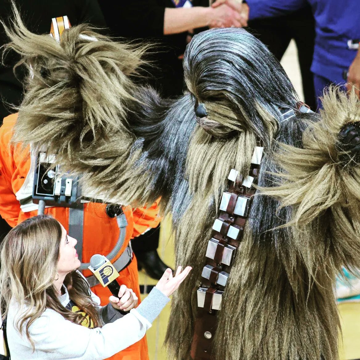 starwarsindiana's tweet image. Last Sunday (18 December 2022) @Bloodfin and @MosEspaBase worked together to celebrate Star Wars Night with the Indiana @Pacers. We hope that all those who interviewed Chewie speak Shyriiwook...