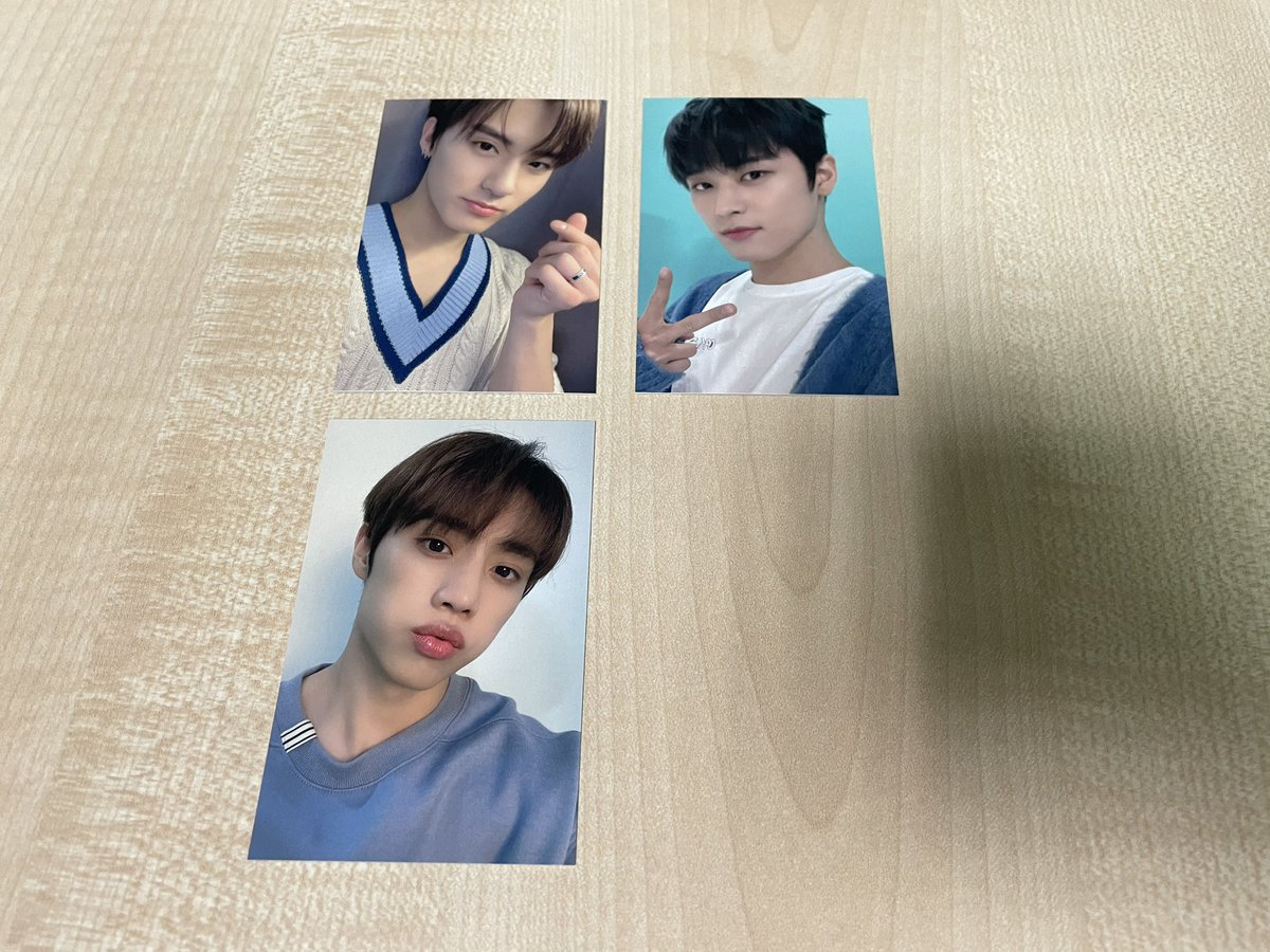 aebbistore's tweet photo. WTS 🇲🇾 YE sale
#aebbisell
THE BOYZ Photocard 

RM 8 each

📦 exc local postage
📬 dm if interested

❌ some items have minor defects. do not claim if you are sensitive to minor defects

#pasartheboyz #pasartbz https://t.co/TB5iekBxGr