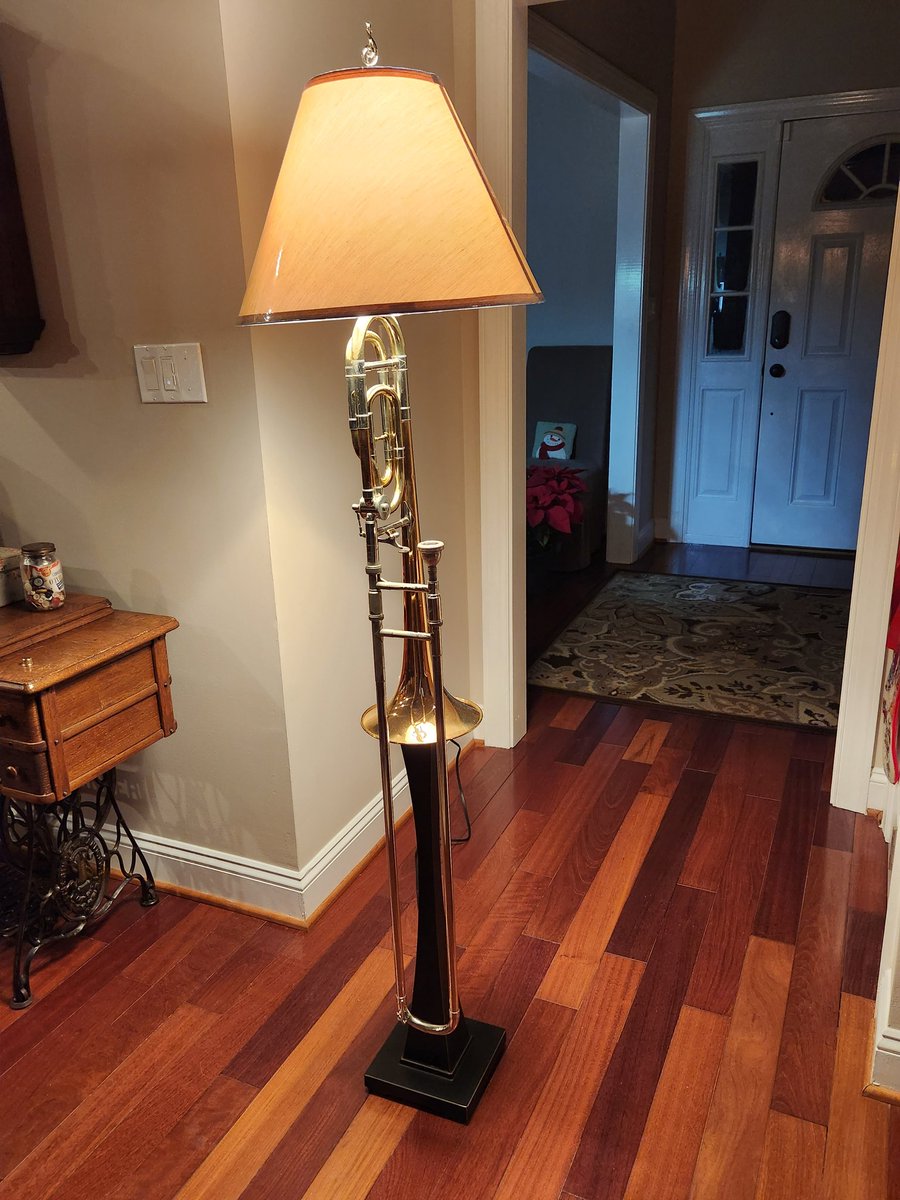 Mike Poe tweet media